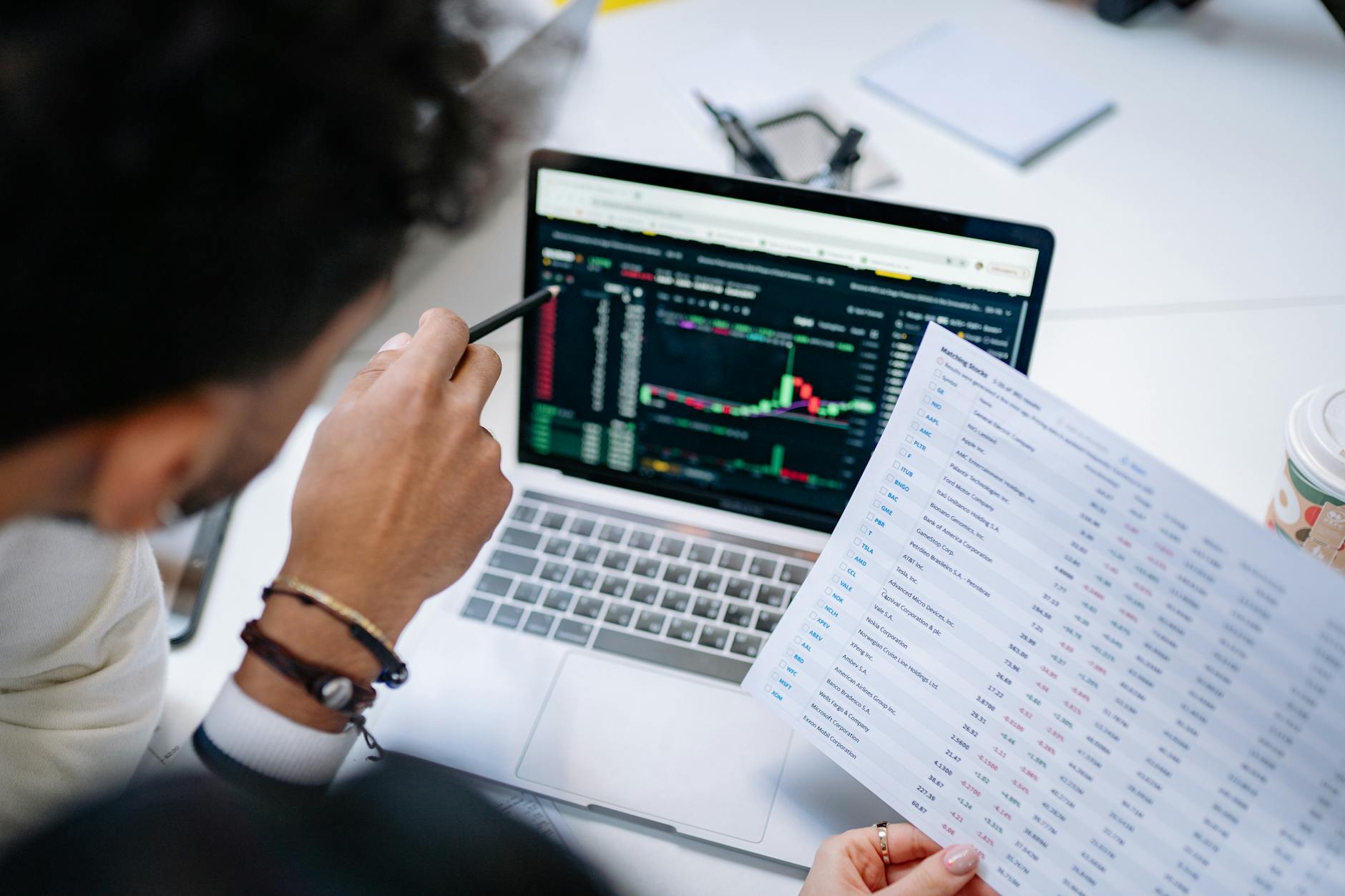 Inserting a pivot table in Excel from a clean tabular dataset