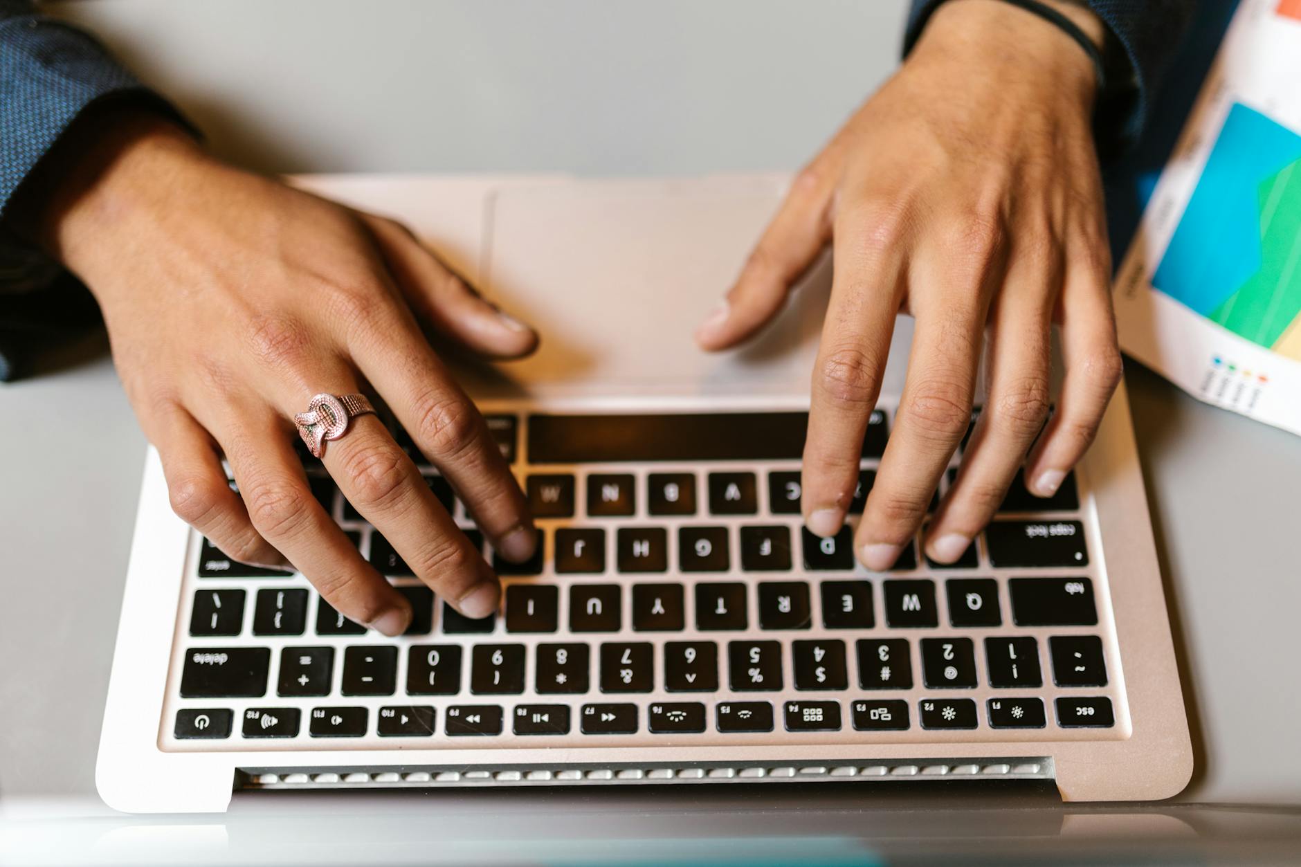 Drafting a new email with Copilot in Outlook using a prompt in the compose pane